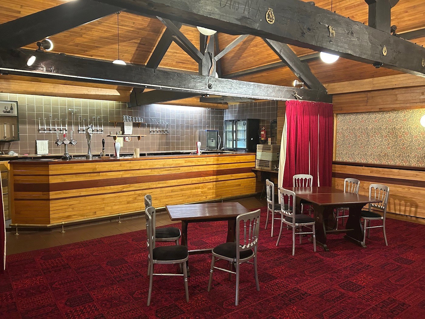 Bell & Spa Hotel, 46 Market Place, Driffield, YO25 6AN