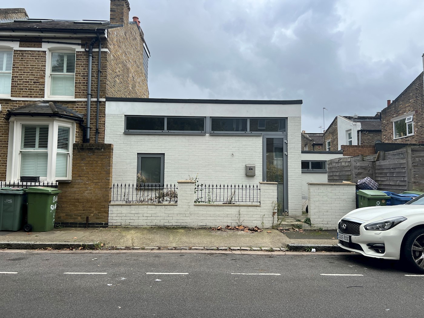 2A Howden Street, Peckham, SE15 4LB 1/17