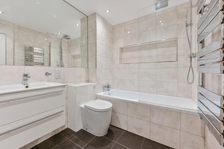 Brighton Court, West Hill, London, SW15