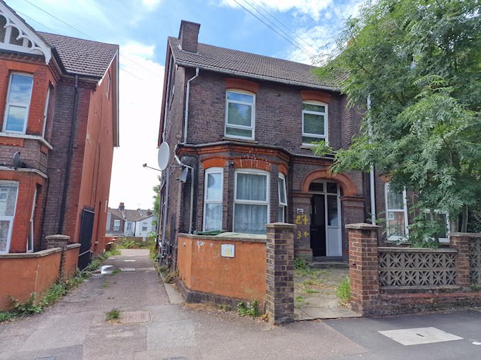 Flat 1, 27, Biscot Road, Luton, Bedfordshire LU3 1AH, United Kingdom