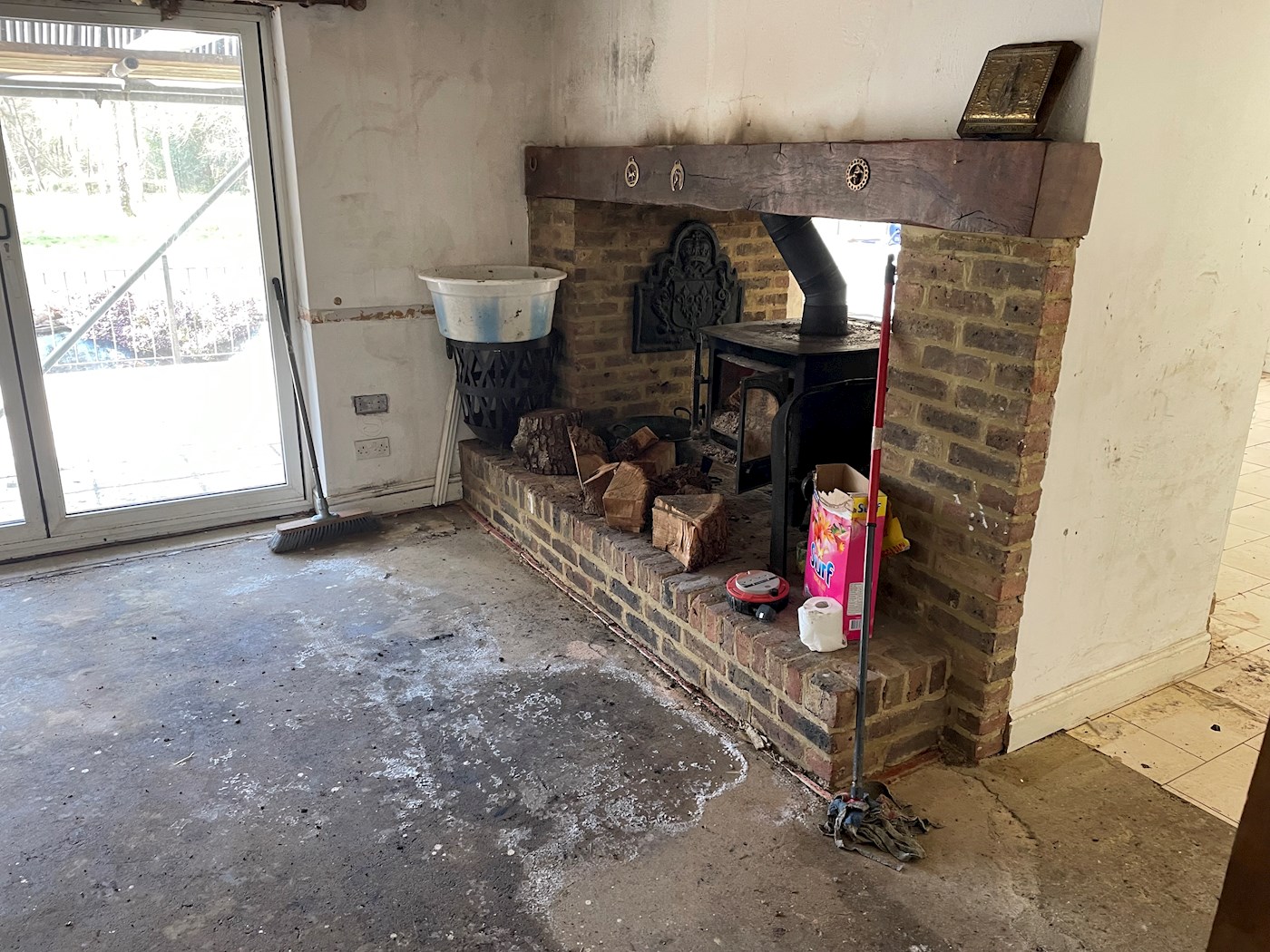 Brook Nook, Lake View Road, Felbridge, East Grinstead, RH19 2QF