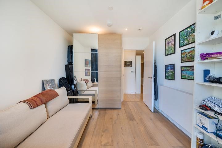 The Strata, 8 Walworth Road, London, SE1