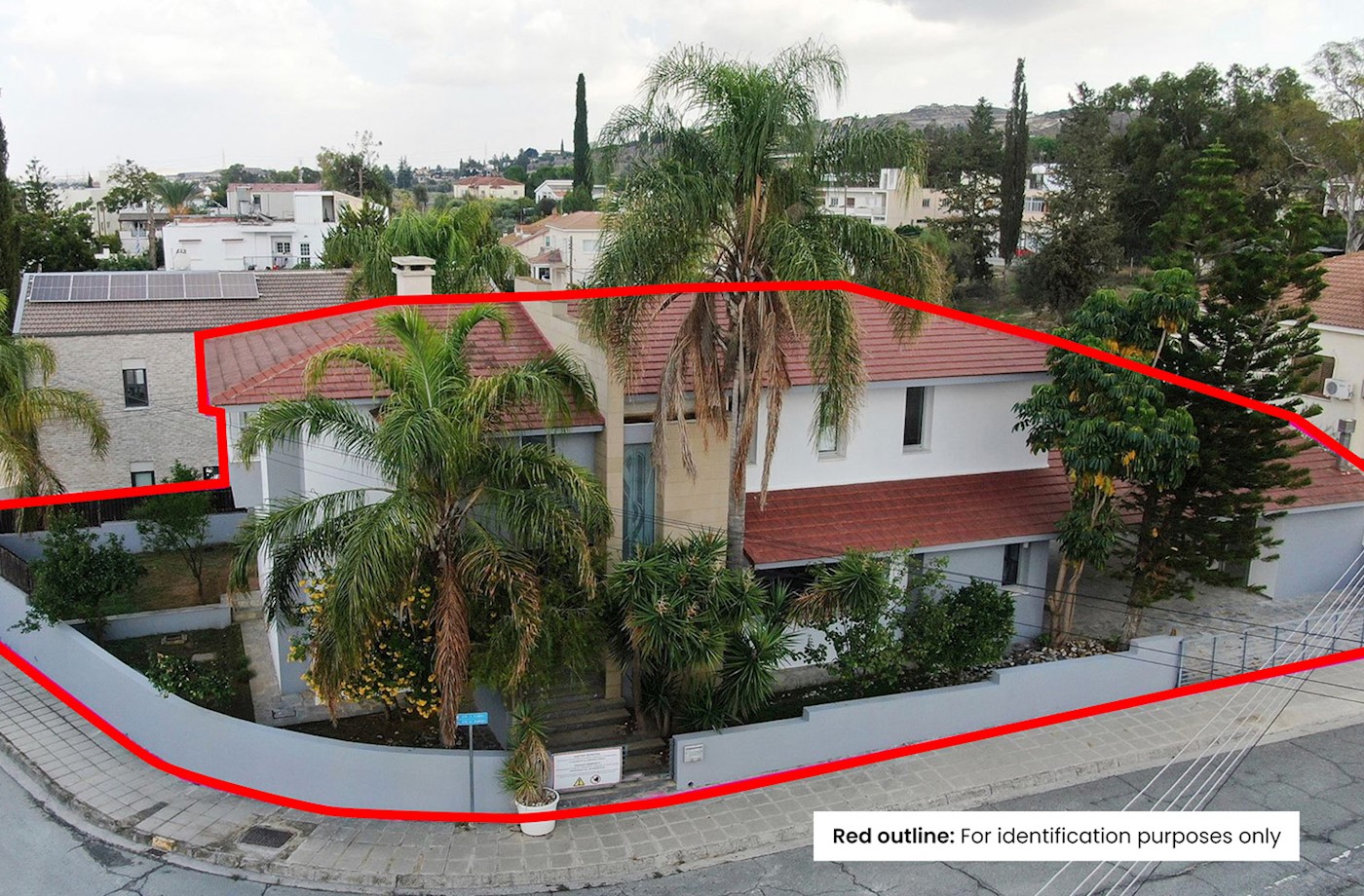 Four-bedroom House in Dali, Nicosia 1/43