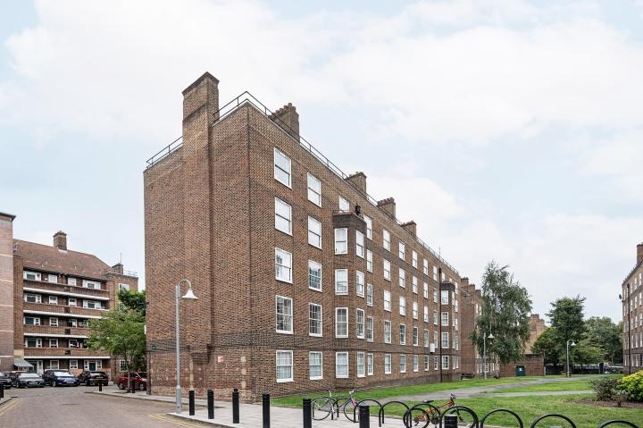 Broome House, Pembury Road, London, E5 1/8