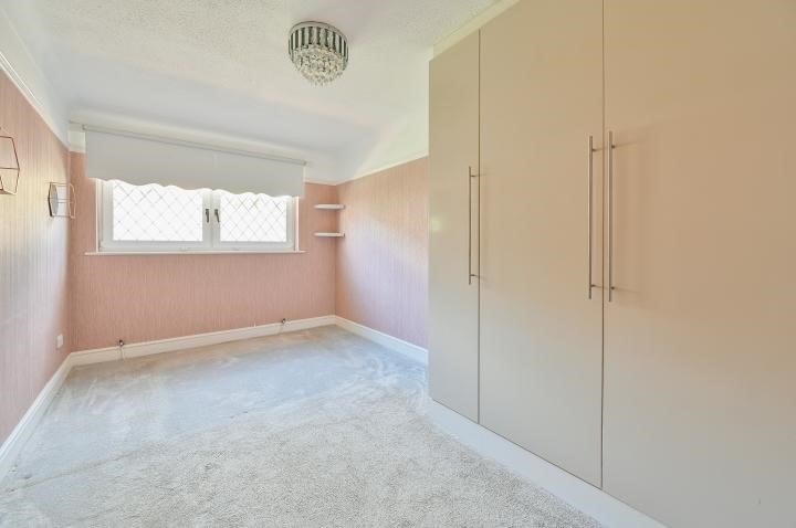 26 Credon Road, London, SE16