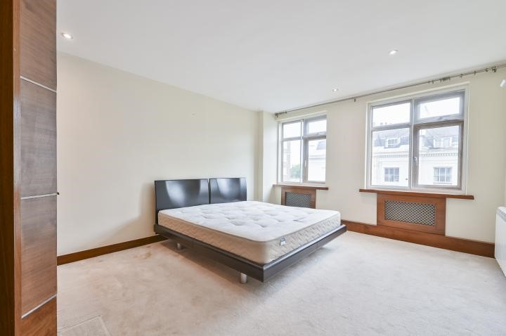 9 Radnor Lodge, Sussex Place, London, W2
