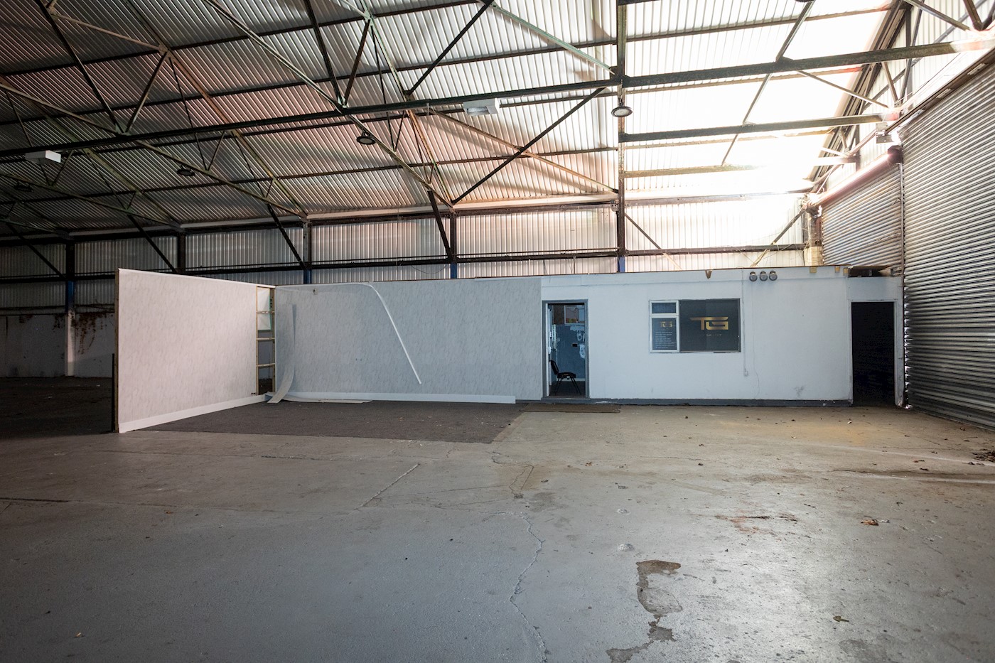 23 Marsh Hill & 35 Dallas Road, Erdington, Birmingham, B23 7DS