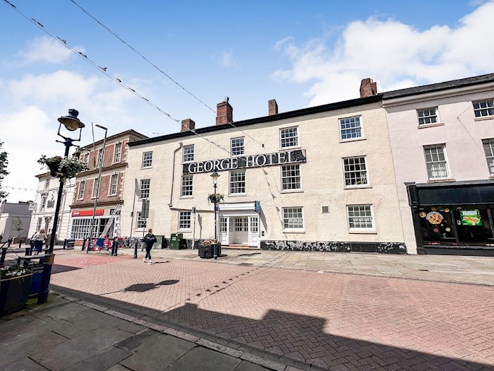 Apartment 15, The George Hotel, High Street, Melton Mowbray, Leicestershire LE13 0TU, Reino Unido