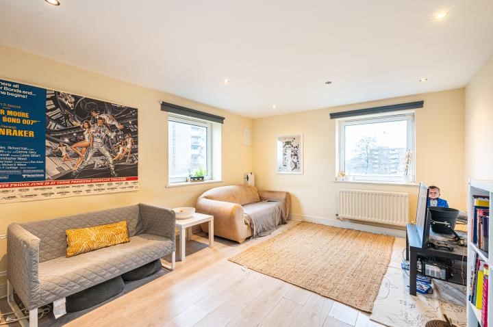  Wards Wharf Approach, London E16