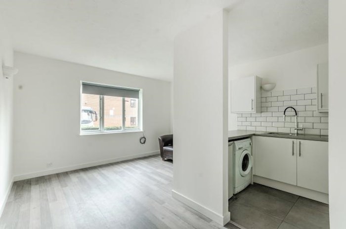 St Benedicts Close, London, SW17, United Kingdom