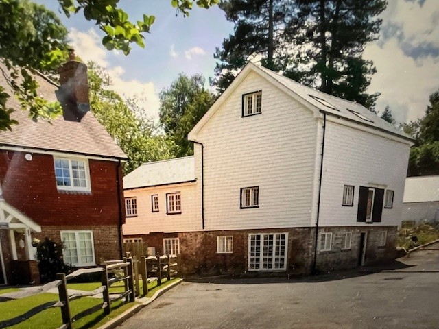 Bradleys Mill, Speldhurst, Tunbridge Wells, TN3 0NE 1/4