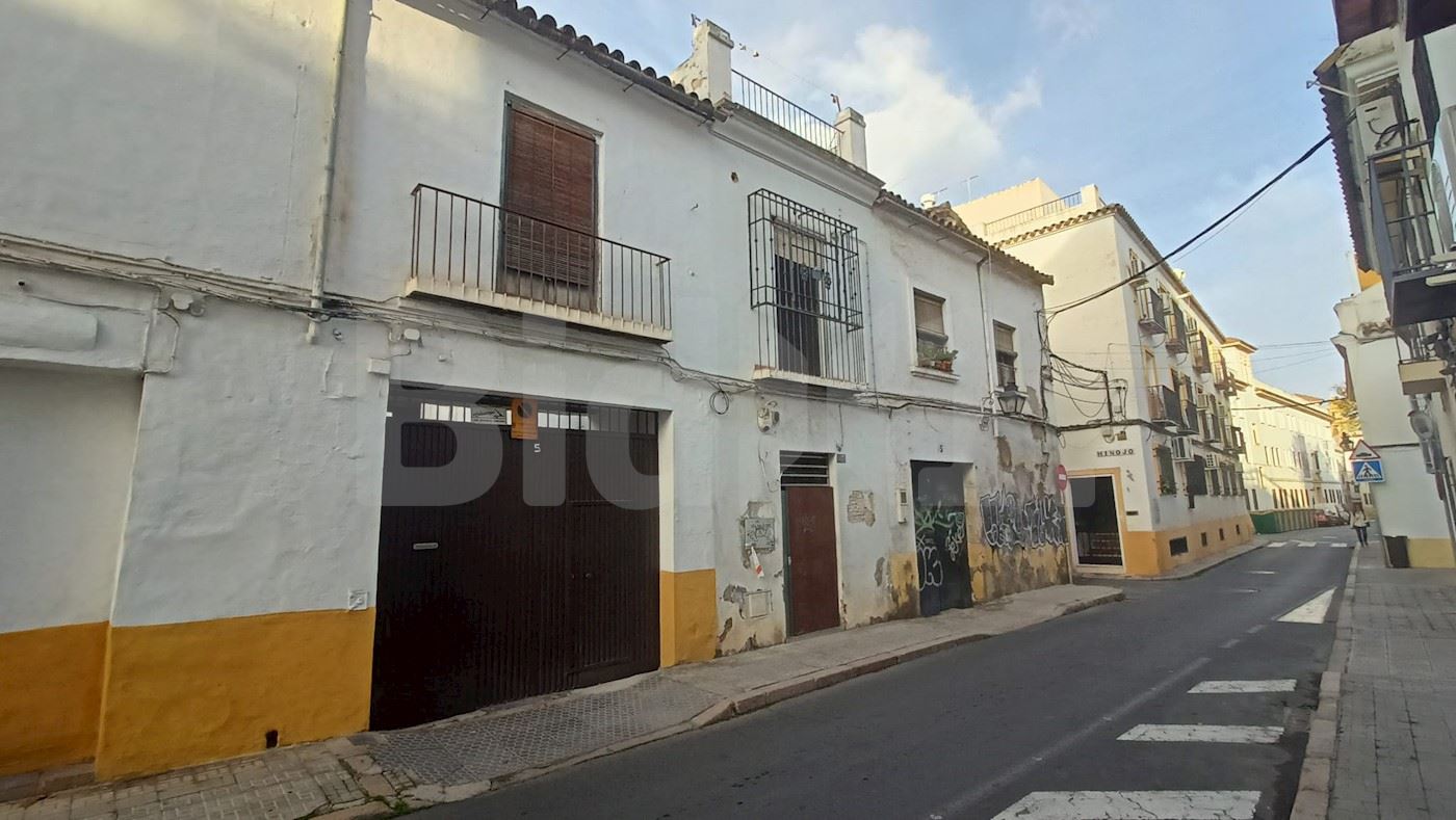 Calle Arroyo De San Andres, Córdoba 1/25