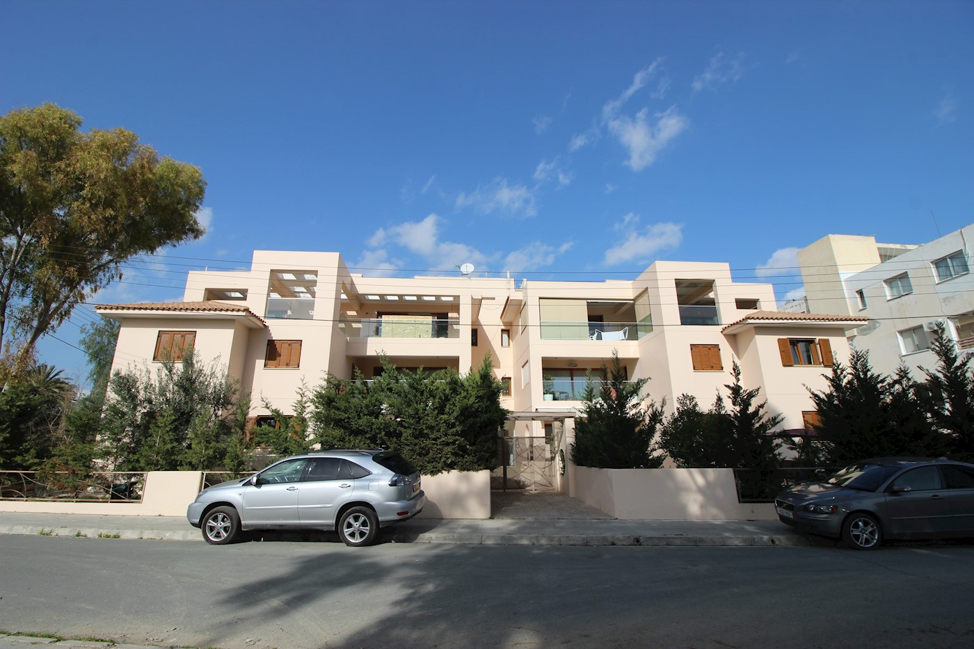 Incomplete two-bedroom apartment in Chryseleousa (parish), Strovolos, Nicosia 1/16