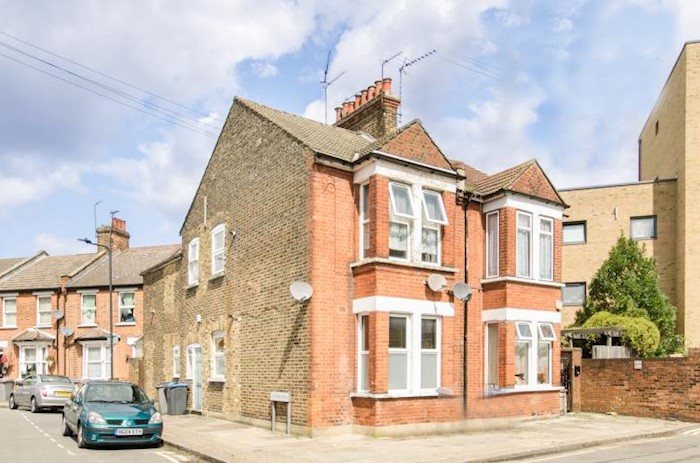 25a Cooper Road, London, NW10