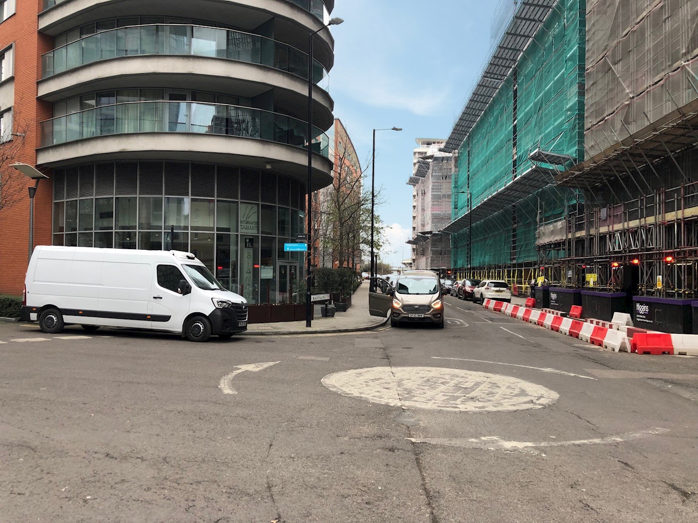 Il Bacino, Unit 1, Michigan Building, New Providence Wharf, Fairmont Avenue, Tower Hamlets, E14 9PB