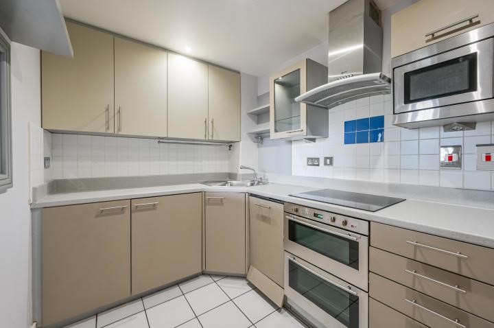 Wards Wharf Approach, London, E16