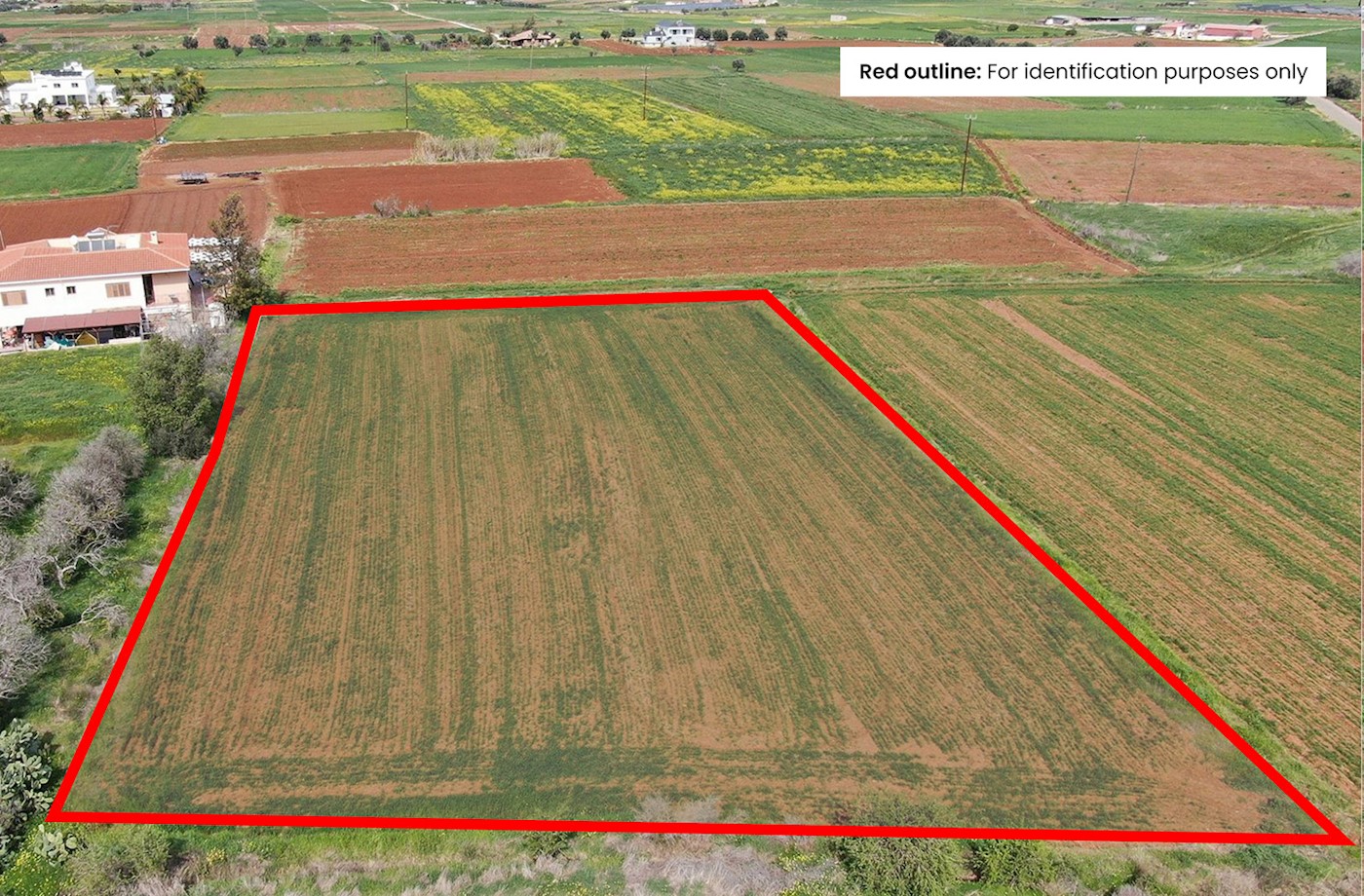 Residential Field in Orounta, Nicosia 1/4