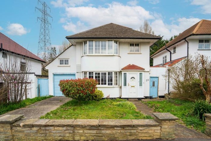 St Thomas Drive, Pinner, HA5, United Kingdom