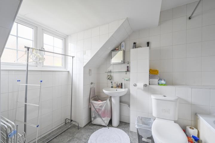 St Georges Square, London, E14