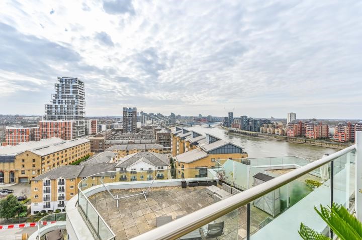 Orbis Wharf, Bridges Court Road, London, SW11