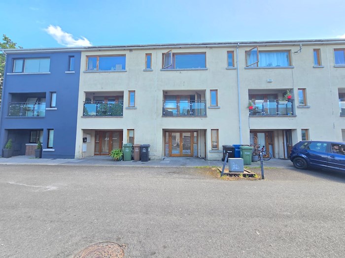 122 Church Hill, Tullamore, Co. Offaly, Ireland