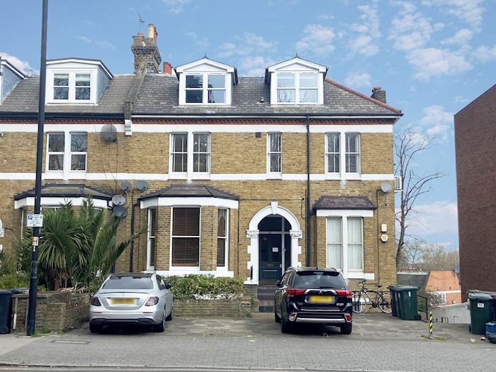 96D Amhurst Park, London N16 5AR, Reino Unido