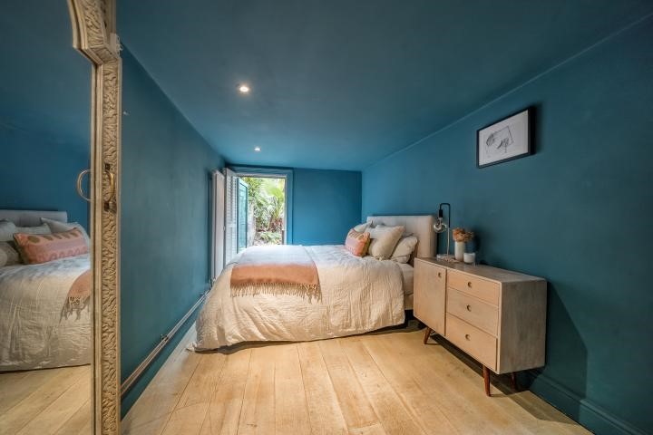 Lillie Road, London, SW6