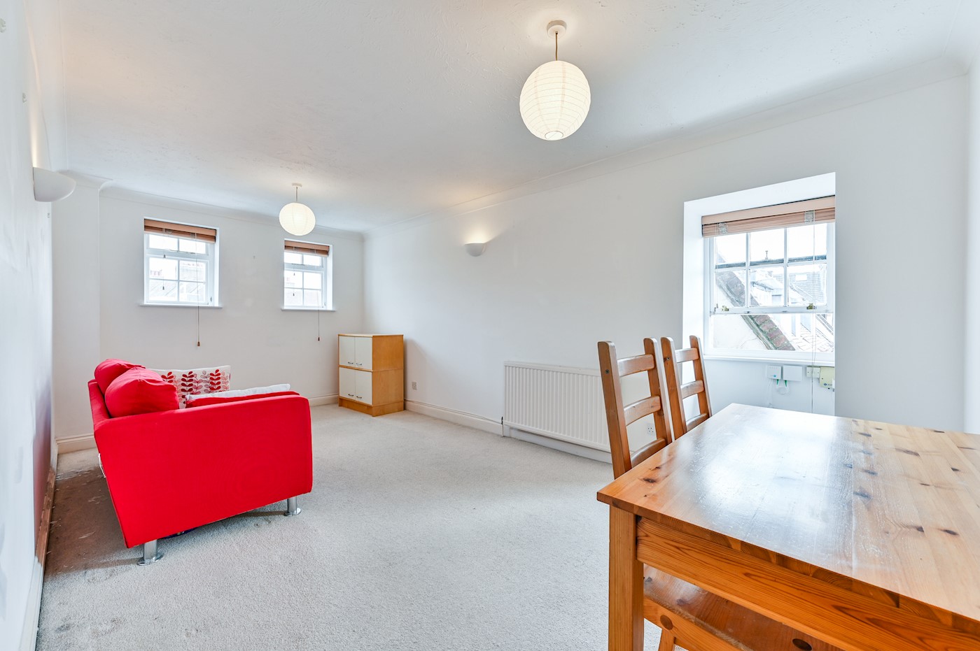 Spacious One Bedroom Flat in Secure Gated Development