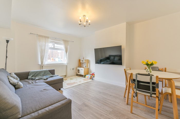 Carville Crescent, Brentford, TW8, United Kingdom