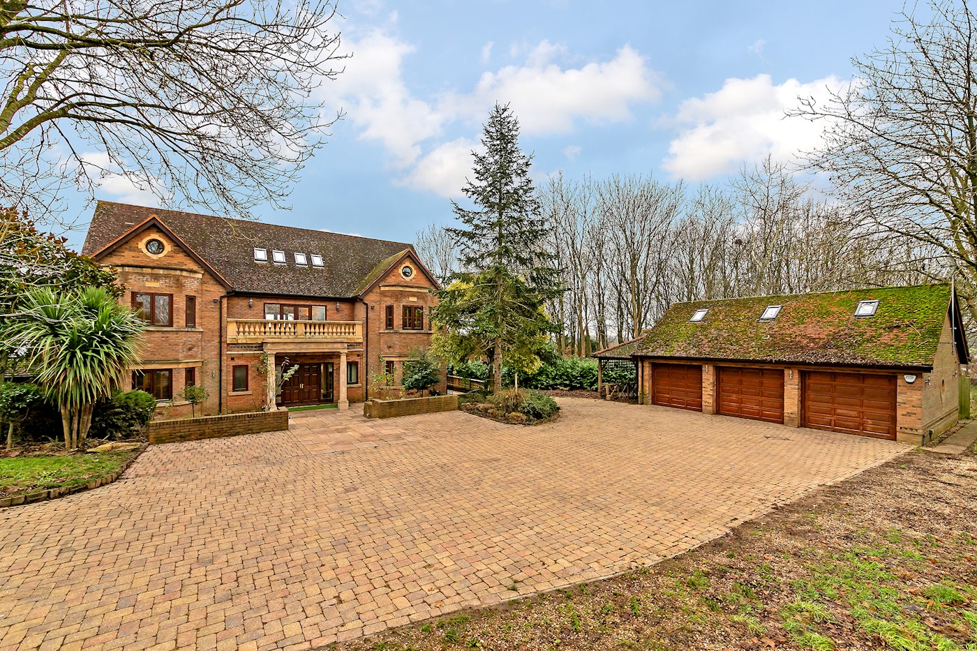 Broadacre, 50 High Street, Haversham, Milton Keynes, MK19 7DX 1/73